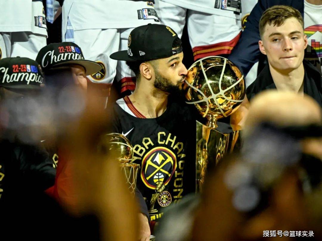 RayGame穆雷连续十二场比赛得分超过大胜，加拿大队挑战极限！的简单介绍